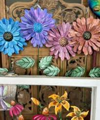 Hand-Painted Metal Daisy Wall Decor